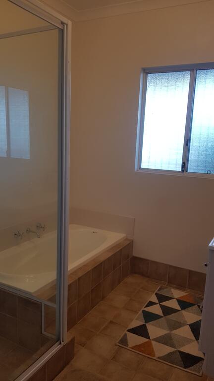 A Better Life Animal Sanctuary FarmStay - Private Two-Bedrooms, Lounge Room & Bathroom & Toilet, Shared Kitchen - Darwin Holiday 2