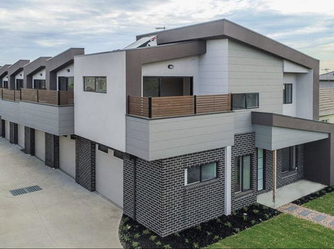 A Brand New Private Townhouse - Darwin Holiday 0
