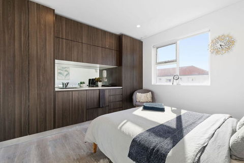 A Bright & Comfy Beach Studio, 5min Walk To Bondi Beach - Darwin Holiday 1