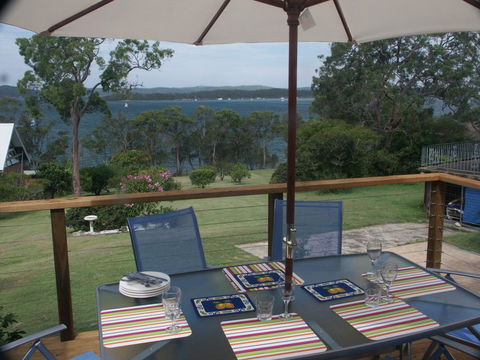 A Lakehouse Escape - Darwin Holiday 1