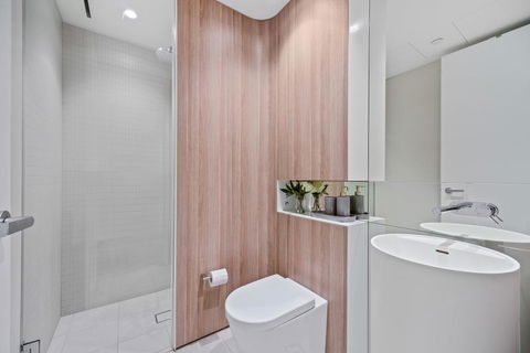 A Luxury Home Hidden In The Urban Oasis - Darwin Holiday 3