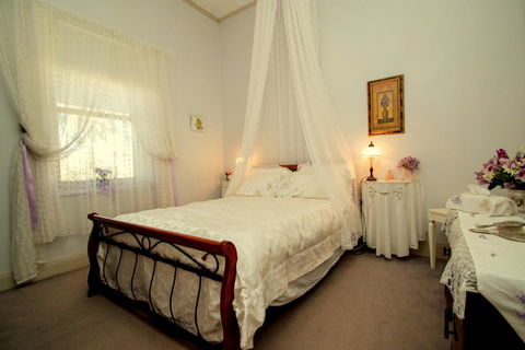 A Miner's Rest - Darwin Holiday 3