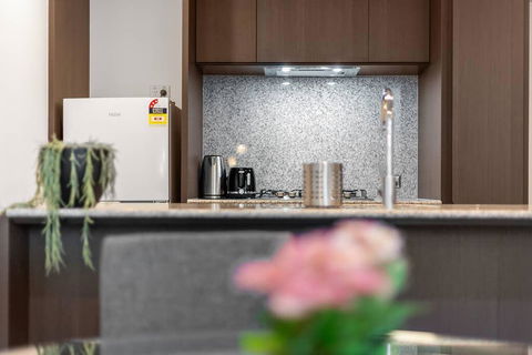 A Modern Apt, 5-min Walk To Queen Victoria Market - Darwin Holiday 3