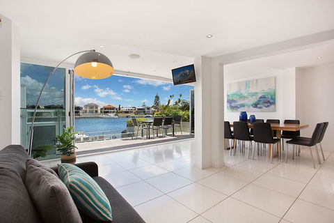 A PERFECT STAY - Casa Grande On The Water - Darwin Holiday 1