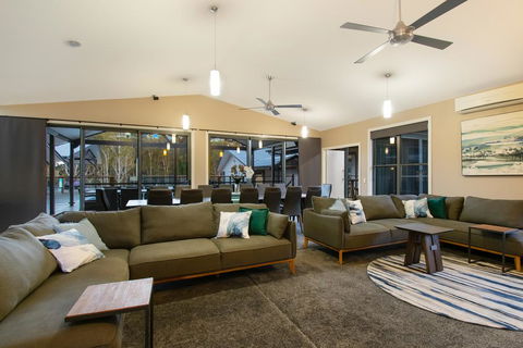 A PERFECT STAY - Lennox Unique Coastal Retreat - Darwin Holiday 3