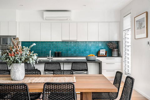 A PERFECT STAY - Shore Beats Work - Darwin Holiday 0