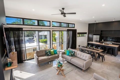 A PERFECT STAY - Wollumbin Haus Byron - Darwin Holiday 3