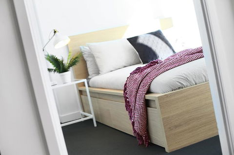 A Stylish CBD Apartment With A Stunning View - Darwin Holiday 2