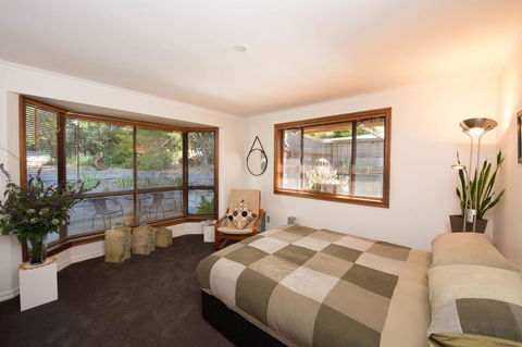 A Suite Spot In The Hills - Darwin Holiday 0