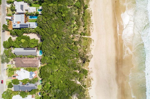 A SWEET ESCAPE - Ariel's - Darwin Holiday 2