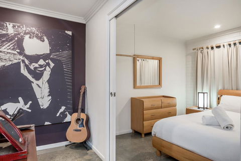 A SWEET ESCAPE - Brandon St Beach & Spa - Darwin Holiday 1