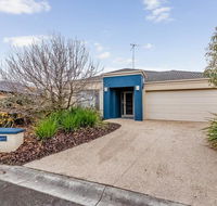 A TOUCH OF CLASS - PET FRIENDLY OUTSIDE ONLY - Darwin Holiday