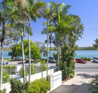 Aarons Luxury Retreat - Darwin Holiday