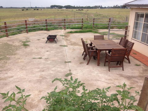 Abington Farm - Darwin Holiday 1