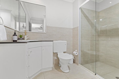 Above And Beyond - Beautiful Home With Pool - Darwin Holiday 3