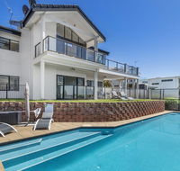 Above and Beyond - Beautiful Home with Pool - Darwin Holiday