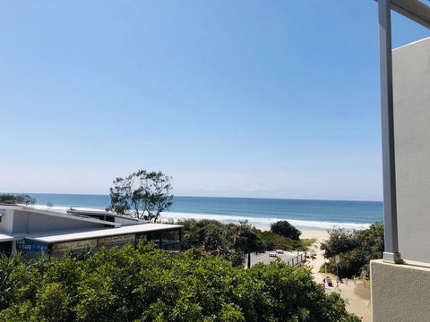 Absolute Beachfront - Cabarita Beach - Ocean Views - 3 Bed Apartment - Darwin Holiday 0