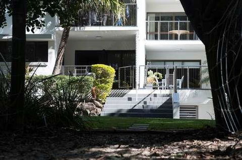 Absolute Beachfront - Mooloolaba - Darwin Holiday 0