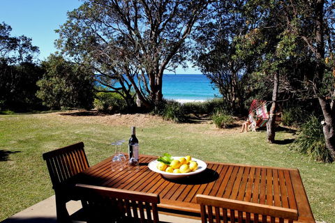 Absolute Beachfront Mollymook - Darwin Holiday 0