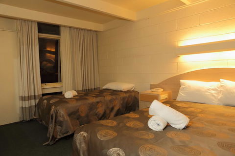 Absolute Lakes Entrance Motel - Darwin Holiday 1