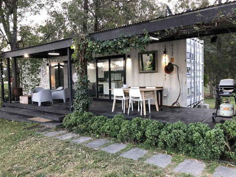 Absolute Riverfront Shipping Container Cabin - Darwin Holiday 0