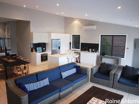 Absolutely Avoca - 114a Avoca Drive, Avoca Beach - Darwin Holiday 2