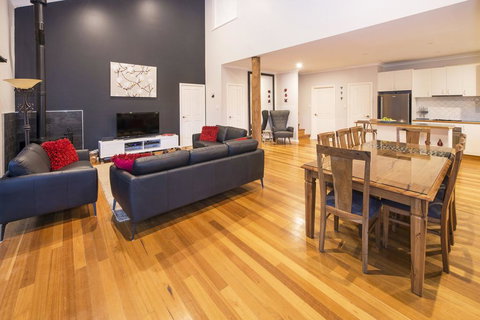 Abundance - Darwin Holiday 1