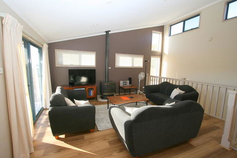 Acacia 5/2 Kirwan Close - Darwin Holiday 0