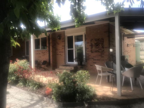 Acacia House - Central Healesville - Yarra Valley - Darwin Holiday 3