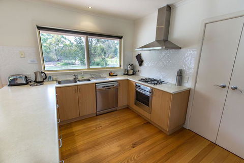 Acacia Lakehouse - The Lake At Your Doorstep - Darwin Holiday 2