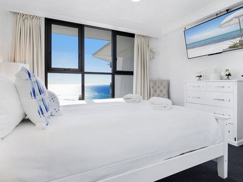 Acapulco 2 Bed Ocean View Surfers Paradise - Darwin Holiday 3