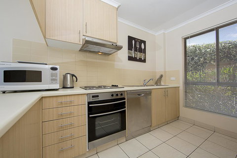 Accommodate Canberra - Kingston Court - Darwin Holiday 3