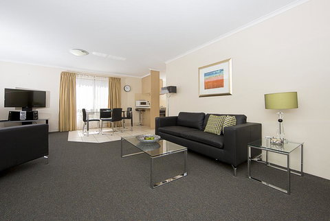 Accommodate Canberra - Kingston Court - Darwin Holiday 0