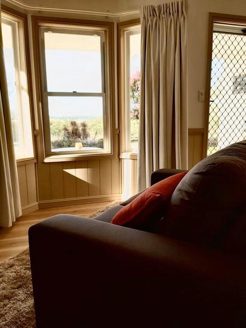 Accommodation Creek Cottages & Sundown View Suites - Darwin Holiday 3