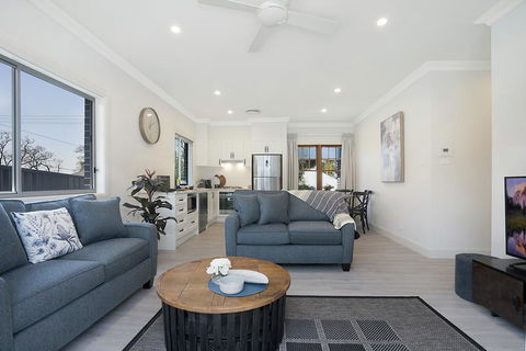 Accommodation Hunter - Adams Street Maitland - Darwin Holiday 3