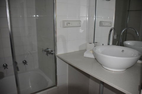 Accommodation Sydney Studio With Balcony Apartment - Darwin Holiday 3
