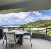 Acutterbove - Darwin Holiday