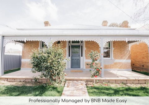 Dimby Cottage Beautifully Restored Heritage Home - Darwin Holiday 0