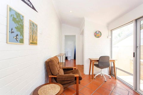 Directors Cottage Fabulous Local & Peaceful - Darwin Holiday 4
