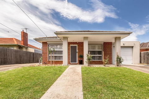 Discover Your Perfect Getaway In Laverton - Darwin Holiday 1
