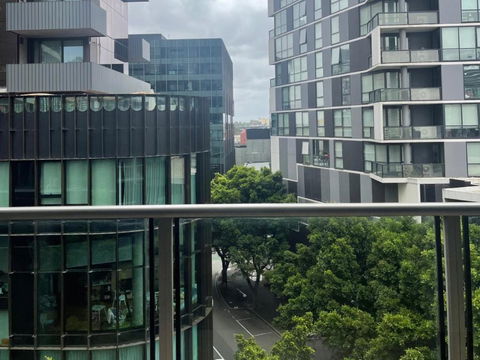Docklands Cosy 1-bedroom Apartment With WiFi, Gym, Pool & Garden Terrace. - Darwin Holiday 2