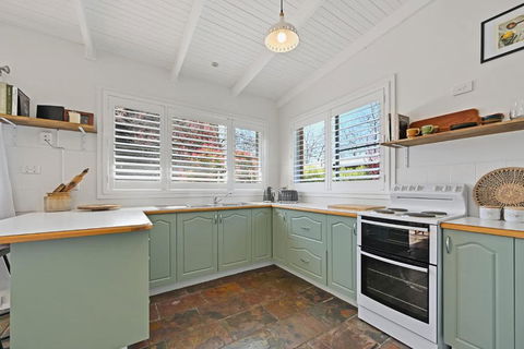 Dora Cottage - Heritage, Central & Cosy - Darwin Holiday 1