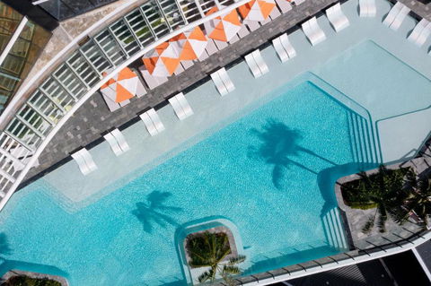 Dorsett Gold Coast - Darwin Holiday 1