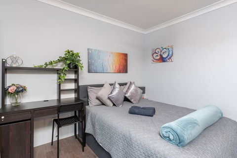 Double Room Near Berala Station & Olympic Park - Darwin Holiday 0
