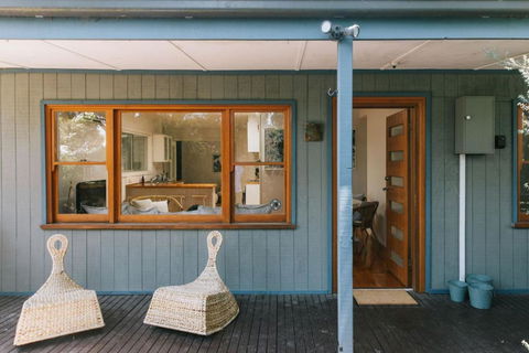 Dovestones By The Sea Inverloch - Darwin Holiday 1