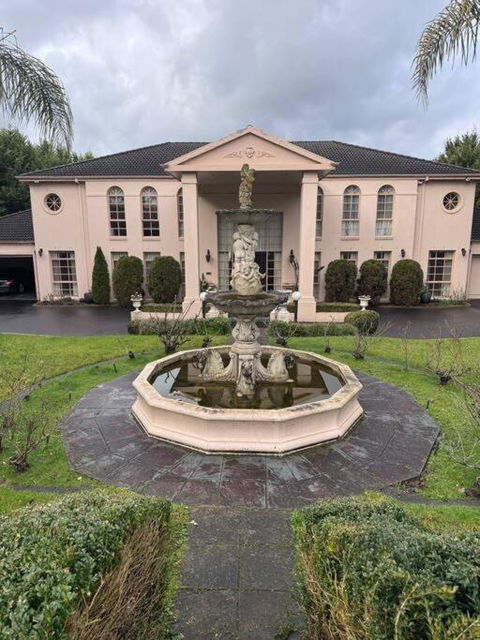 Dream Castle In Melbourne - Darwin Holiday 0
