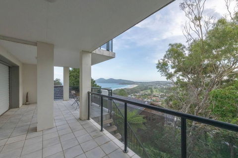 Dreamtime Beach Retreat - 4 Bedroom With Ocean View - Darwin Holiday 1