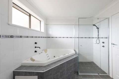 Dreamtime Beach Retreat - 4 Bedroom With Ocean View - Darwin Holiday 2