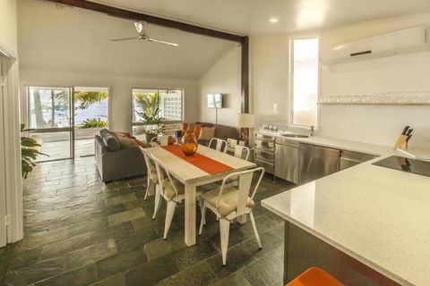 Drift Beach House Getaway - Darwin Holiday 2