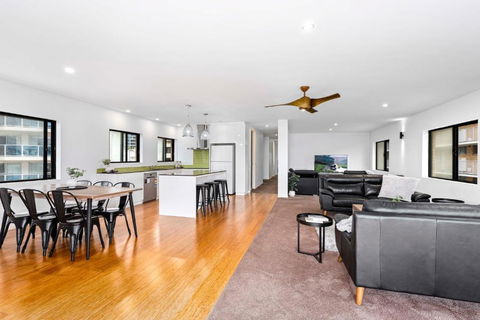 Driftwood Apartments In Surfers Paradise - Privately Managed - Darwin Holiday 3